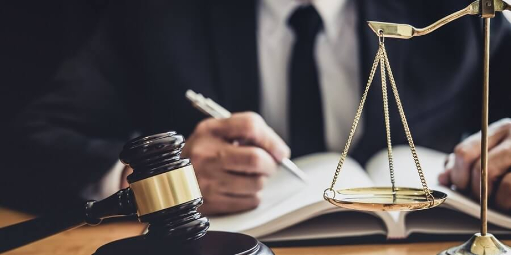 ¿Apreciar de oficio las cláusulas abusivas?